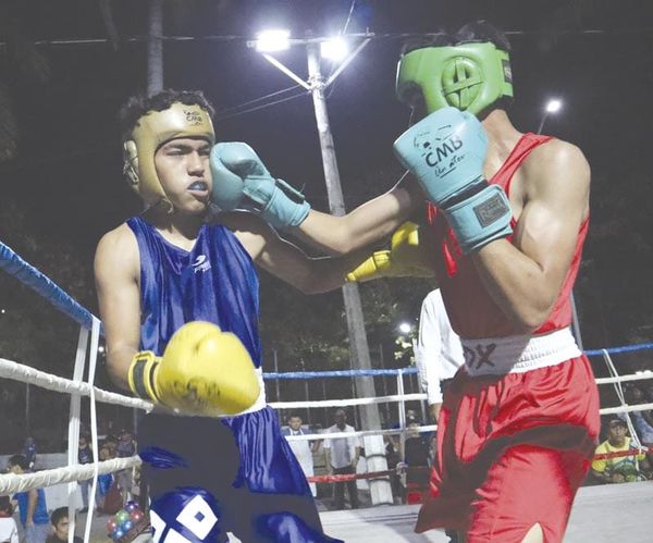 ¡LOS FESTEJAN CON EXHIBICIÓN DE BOXEO EN EL PARQUE ZARAGOZA!