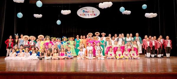 REALIZAN 15 EDICIÓN DEL FESTIVAL DANZA DE NIÑAS Y NIÑOS
