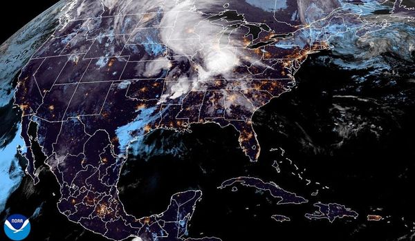 >A ENFRENTARSE AL AGOBIANTE BOCHORNO, CON SENSACIÓN DE 42 GRADOS< - MAÑANA UNA DÉBIL LÍNEA FRONTAL ENTRA AL GOLFO DE MÉXICO.