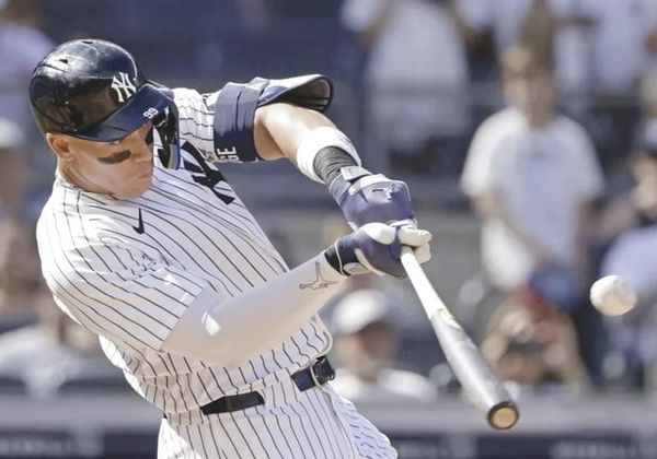 PEGA JUDGE DOS JONRONES Y LLEGA A 30 EN LA CAMPAÑA