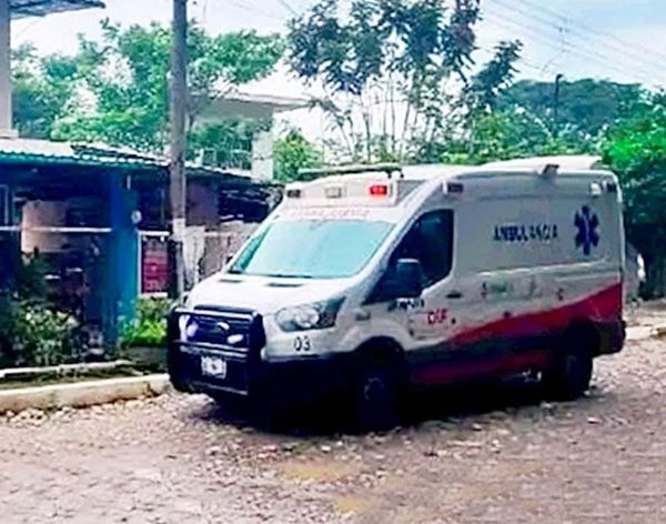 ¡SE INTOXICA CAMPESINO CUANDO FUMIGABA CON “MATA HIERBA”!