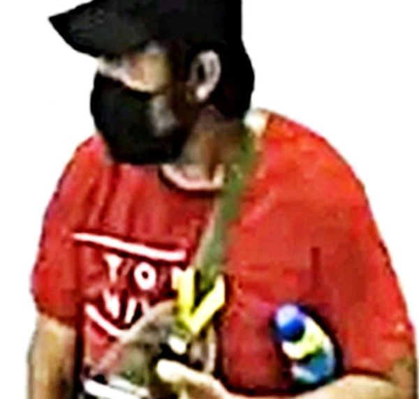 ¡ESTAFADOR PAGA CON BILLETES FALSOS EN TIENDITAS!