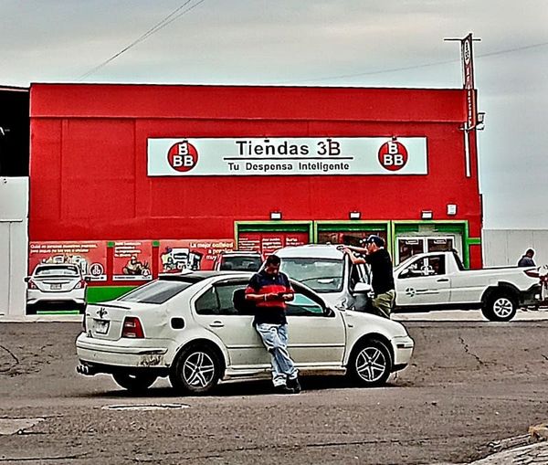 ¡PASAN SIN VER Y SE DAN TRANCAZO!