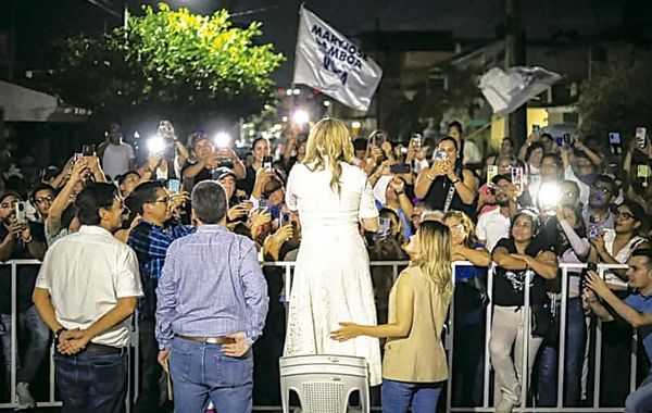 ¡HABEMUS ALCALDESA! - ESTA MADRUGADA