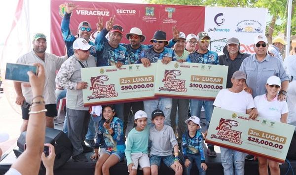 ¡PUROS CAMPEONES EN EL TORNEO DEL ROBALO!