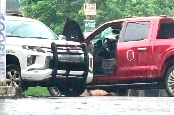 ¡EJECUTAN AL CHOFER DEL ALCALDE ELECTO DE COXQUIHUI! - FUE BALEADO CUANDO CONDUCÍA UNA CAMIONETA
