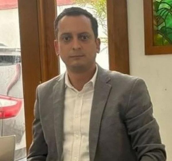 ¡“GOTERAS” ENVENERARON A PROYECTISTA DE LA CEAPP! - MUJER LO DROGO EN EL BAR PARA ROBAR EN EL DEPARTAMENTO DE LA VICTIMA