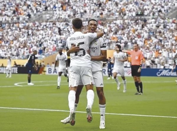 REAL MADRID DERROTA AL PACHUCA CON 10 JUGADORES Y LO DEJA FUERA DEL MUNDIAL DE CLUBES EN EU!