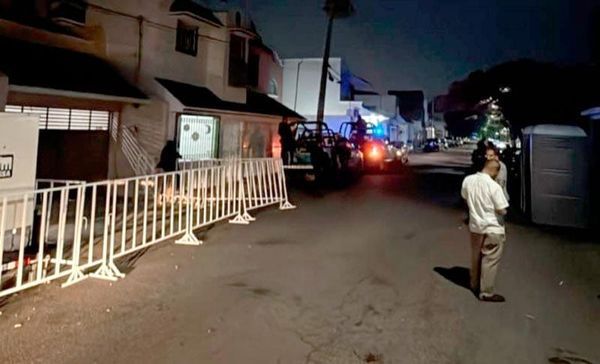 ¡CONDENA DEL PAN! - *Intento de ingreso de morenistas a sede del OPLE en Boca del Río