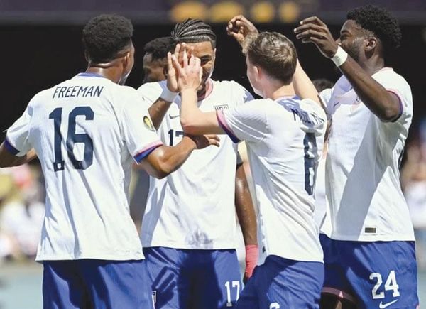 ¡ESTADOS UNIDOS RESURGE CON GOLEADA A TRINIDAD Y TOBAGO EN COPA ORO!
