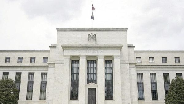 ¡LA RESERVA FEDERAL DE EU DECIDE DEJAR INTACTAS LAS TASAS DE INTERÉS!