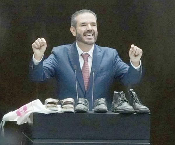 ¡MORENA, PAN Y MC AVALAN REFORMA A LEY DE SEGURIDAD! - ELIMINAN PLATAFORMA DE USUARIOS DE TELEFONÍA..