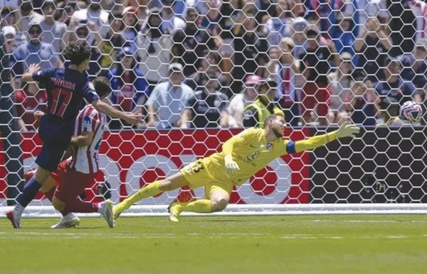 ¡ESTRENA PSG CORONA DE CHAMPIONS CON GOLEADA!