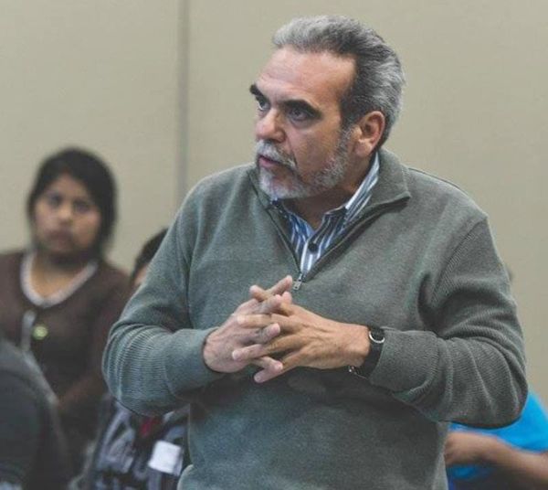 ¡QUE NO ES LEGAL! - * Explican juristas el tema de la rectoría de la UV