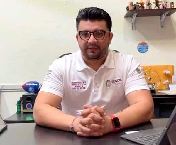 ¡DENUNCIAN A TITULAR DEL REGISTRO PÚBLICO DE BOCA DEL RÍO!