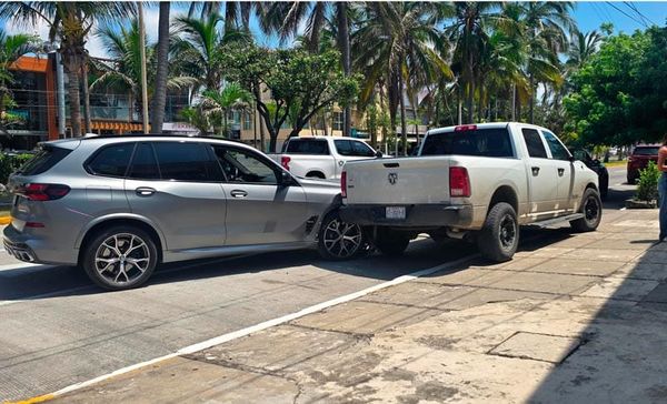 ¡CARAMBOLAZO DE LUJO EN EL REFORMA!