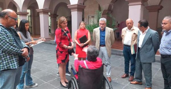 ¡LO CORREN TRAS PROTESTA!