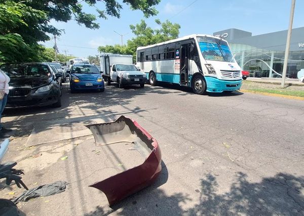 ¡“TORTAZO” EN LA AVENIDA DÍAZ MIRÓN!