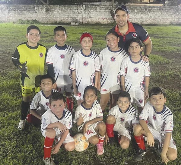 ¡TIBURONCITOS ROJOS DISPUTÓ FINAL DE COPA EN EL FLORESTA!