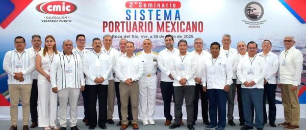 ¡LES DAN SEMINARIO PORTUARIO!