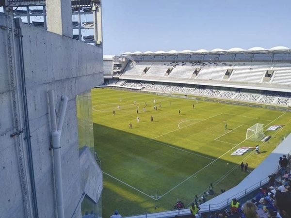 ¡LLUEVEN LAS QUEJAS! - MAL INICIO EN EL “PIRATA”