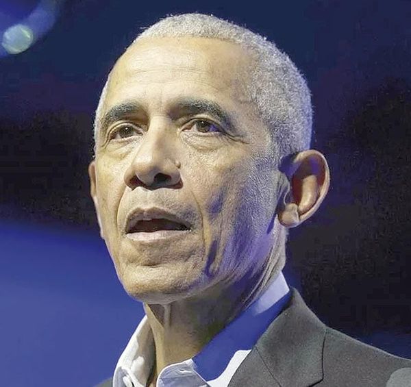 ¡TRUMP ACUSA A OBAMA DE “TRAICIÓN”!