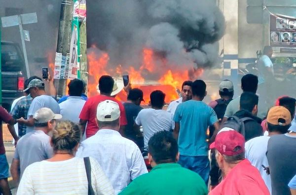 ¡ARDE TEZONAPA! - LINCHAN A TRÁNSITOS