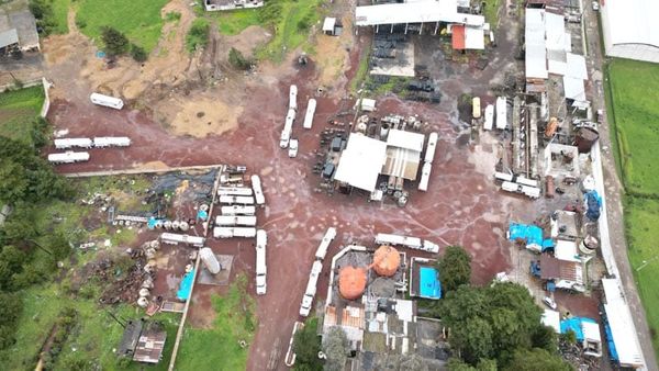 ¡DESMANTELAN BÚNKER DE HUACHICOLEROS EN LAS VIGAS! - ASEGURARON 933 MIL LITROS DE PETRÓLEO CRUDO Y 64 VEHÍCULOS