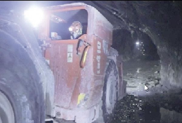 ¡COMANDO ROBA 33 TONELADAS DE CONCENTRADO DE ORO Y PLATA! - ROBO DEL SIGLO