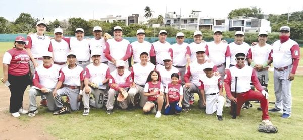 ¡LA VERACRUZANA LE PEGA A MEDIAS BLANCAS Y SIGUEN DE LÍDERES INVICTOS!