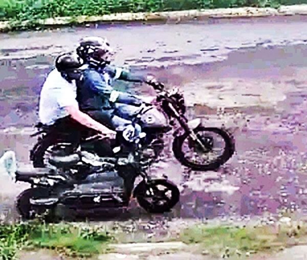 ¡“MOTO-RATONES” SE ROBAN BICI ELÉCTRICA!