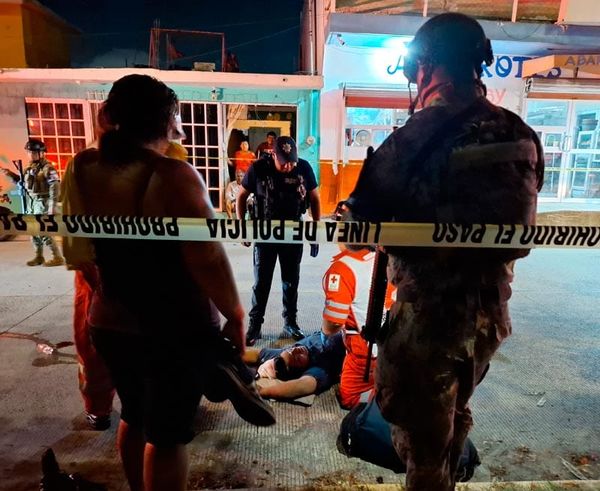 ¡POR JUGAR CARRERITAS DEJAN HERIDO A JOVEN MOTOCICLISTA!