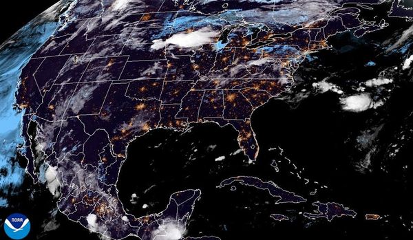 ¡CRUZA LA ONDA Y NOS DEJA NUBES, LLUVIAS Y TRUENOS! - *SE FORMA DISTURBIO EN EL PACÍFICO