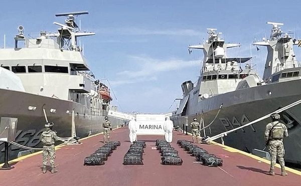 ¡MARINA DECOMISA CASI UNA TONELADA DE COCAÍNA EN COSTAS DE ACAPULCO!