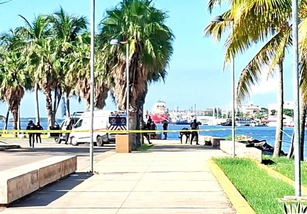 ¡BALEAN AL ‘HENRRY’ EN LAS ESCOLLERAS!