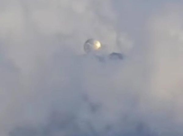 ¡ESFERA METÁLICA SOBRE EL PICO DE ORIZABA!