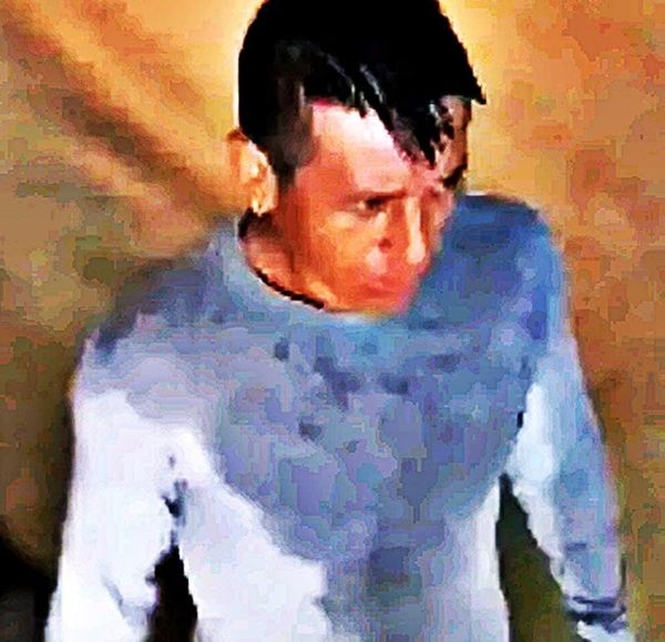 ¡“RATA DE DOS PATAS” SE ROBÓ LA MOTO DE LA VECINA!