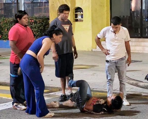 ¡MOTOCICLISTA DERRAPÓ EN VILLA DEL MAR!