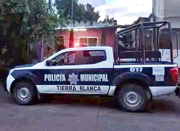 ¡SE SUICIDA TAQUERO EN TIERRA BLANCA!