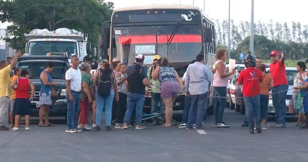 ¡LES SUBEN EL PASAJE Y SE ENOJAN!