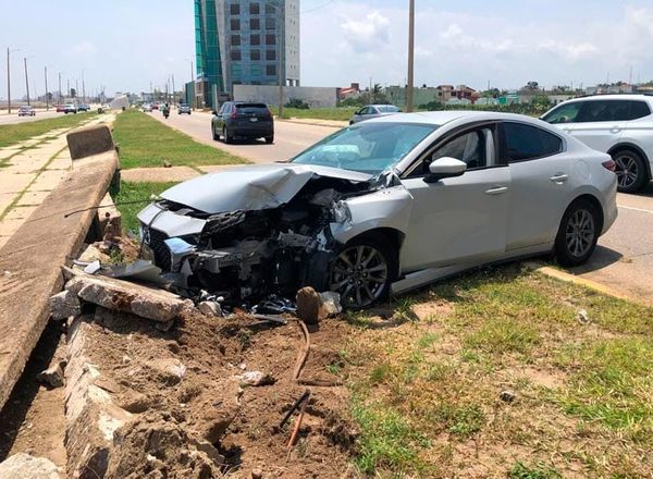 ¡CHOCARON CONTRA BANCA DEL MALECÓN!