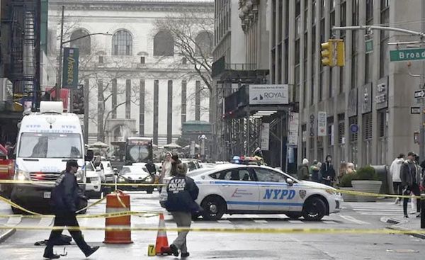 ¡TIROTEO EN EL TIMES SQUARE! - TRES HERIDOS