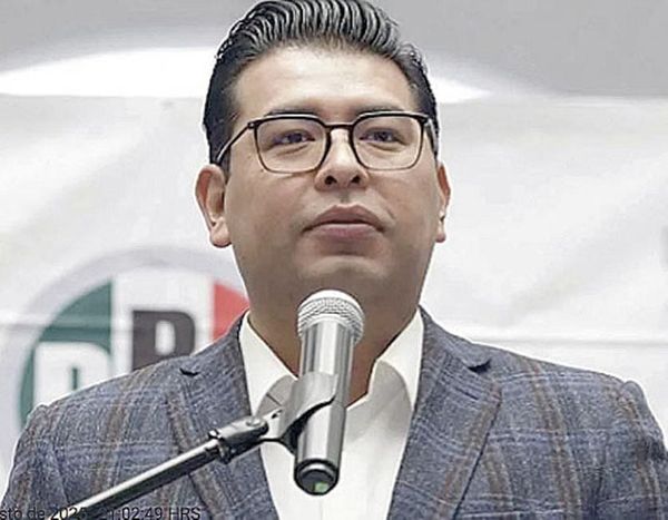 ¡CHAPULINAZO DE SENADOR DEL PRI! - CERO Y...