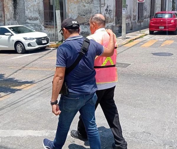 ¡CURA “COCHINÓN”! - DETIENEN A SACERDOTE EN EL PUERTO Y SE LO LLEVAN A CORDOBA