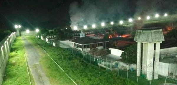 ¡EJÉRCITO Y GUARDIA NACIONAL TOMAN EL CONTROL DEL PENAL! - *Con Policías antimotines de SSP