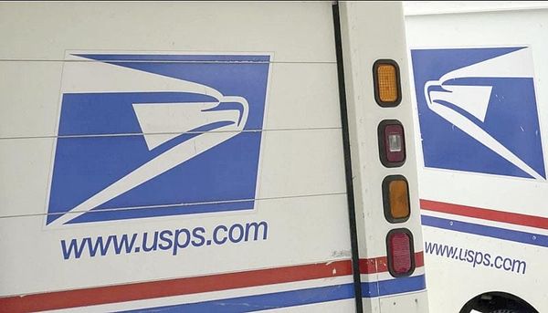 ¡SERVICIOS POSTALES EUROPEOS SUSPENDEN EL ENVÍO DE PAQUETES A EU POR LOS ARANCELES!