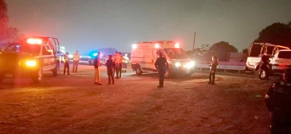 ¡UN MUERTO Y UN HERIDO EN BALACERA EN AUTOPISTA ORIZABA-CÓRDOBA! - EN EL TRAMO LA QUEBRADORA Y GASOLINERA CAFETOS
