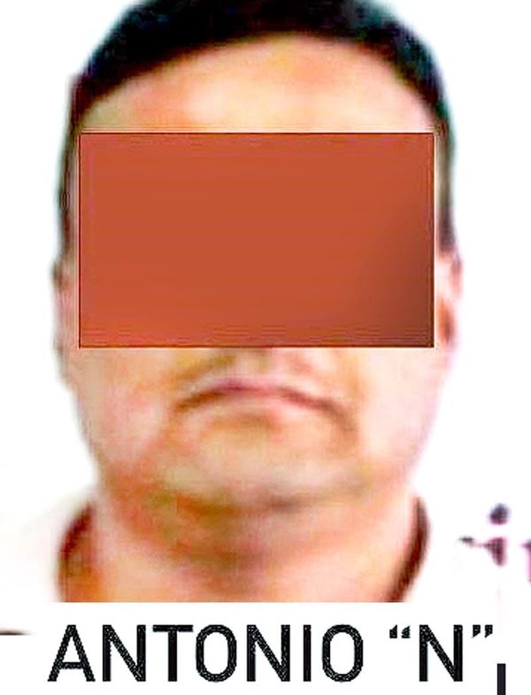 ¡CÁRCEL A POLICÍA DE XALAPA POR EXTORSIÓN! - LLAMABA A COMERCIANTE EXIGIENDOLE DINERO PARA DEJARLO TRABAJAR