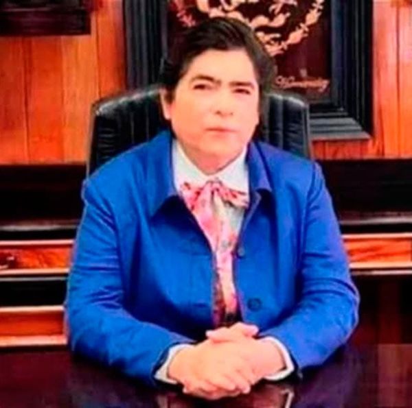 MUY FESTEJADA BETY RIVERA