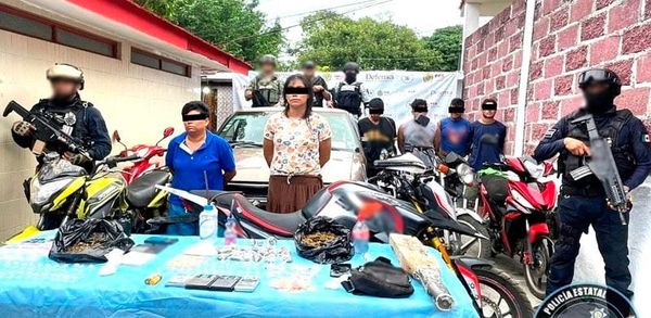 ¡CAEN BANDA DE NARKIKIRIS EN CATEOS EN SAN ANDRÉS TUXTLA! - LES DECOMISARON MARIHUANA, ARMAS, MOTOCICLETAS Y UNA CAMIONETA